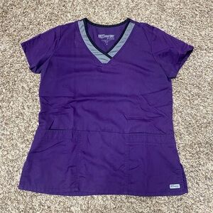 Women’s scrub top